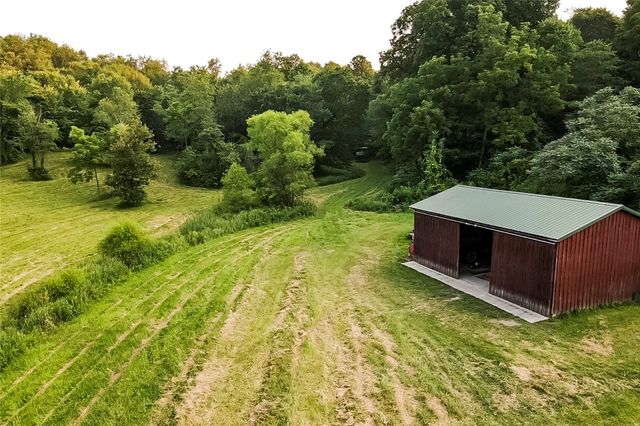 221 Mccaughtry Run Rd, Darlngtn Twp, PA 16115