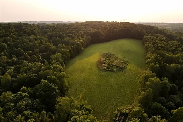 221 Mccaughtry Run Rd, Darlngtn Twp, PA 16115