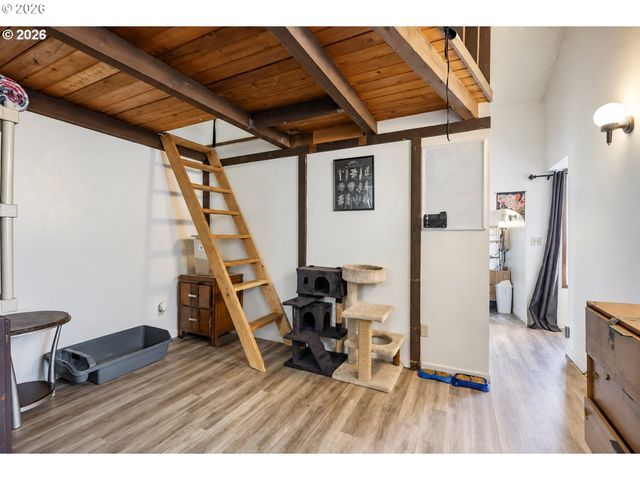 220 Se 28TH Ave, Hillsboro, OR 97123