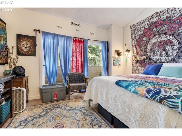 220 Se 28TH Ave, Hillsboro, OR 97123