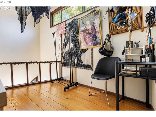 220 Se 28TH Ave, Hillsboro, OR 97123