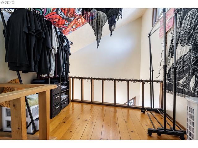 220 Se 28TH Ave, Hillsboro, OR 97123