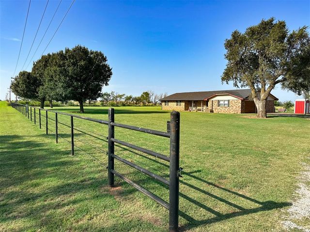 25090 County Street 2580, Fort Cobb, OK 73038