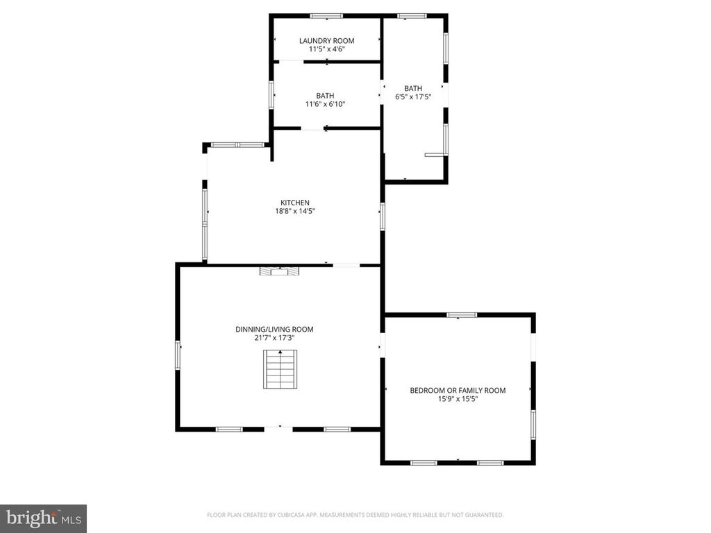 8 E LOCUST ST, Mount Holly Springs, PA 17065