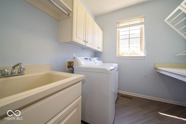 10909 Innisbrooke Lane, Fishers, IN 46037