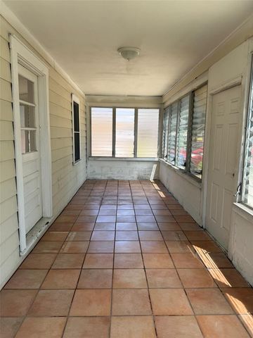 2845 23RD AVENUE N, St Petersburg, FL 33713
