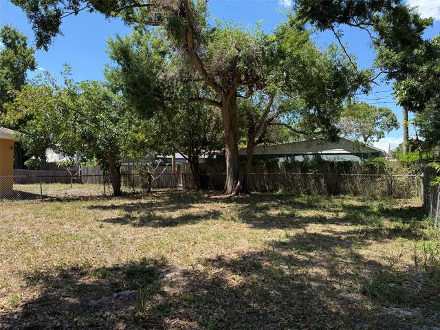 2845 23RD AVENUE N, St Petersburg, FL 33713