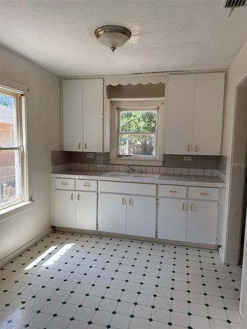 2845 23RD AVENUE N, St Petersburg, FL 33713