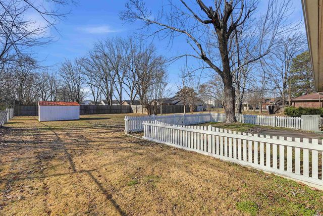 555 FACTORY Street, Conway, AR 72032