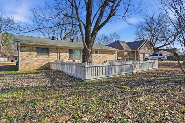 555 FACTORY Street, Conway, AR 72032