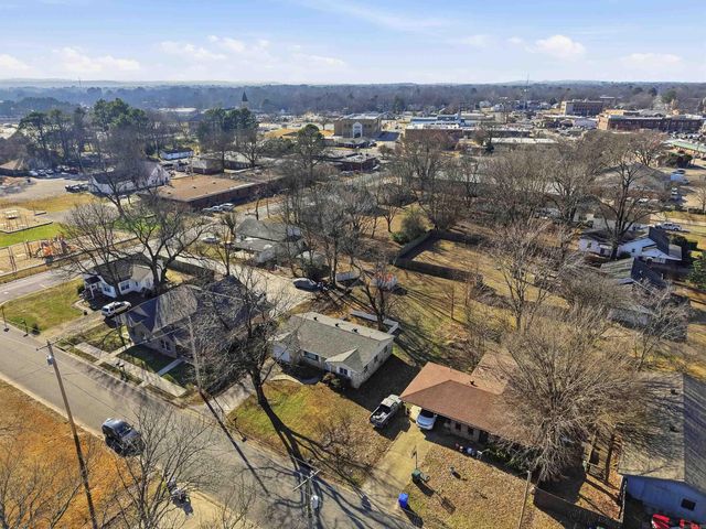 555 FACTORY Street, Conway, AR 72032