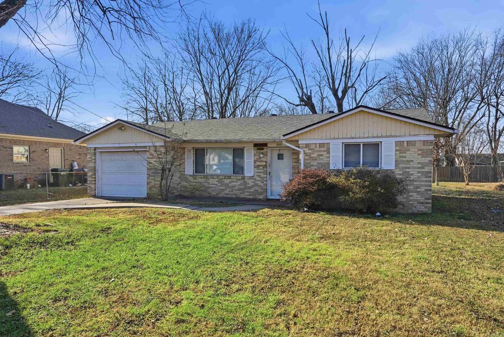 555 FACTORY Street, Conway, AR 72032