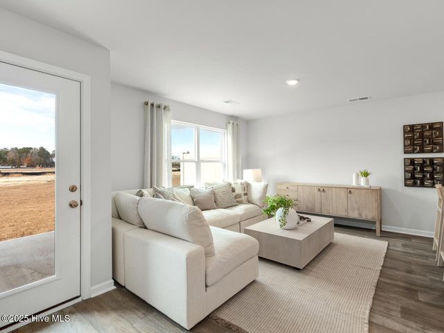 116 N Grassland Road Unit 17, Holly Ridge, NC 28445