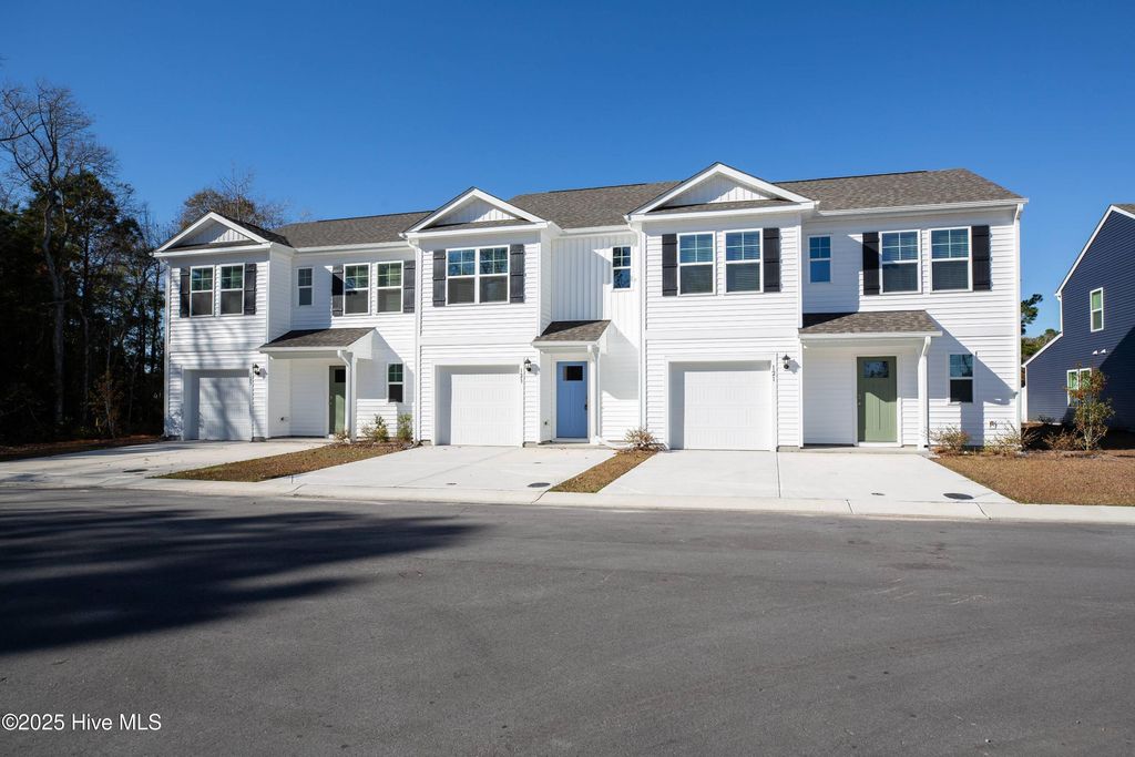 116 N Grassland Road Unit 17, Holly Ridge, NC 28445