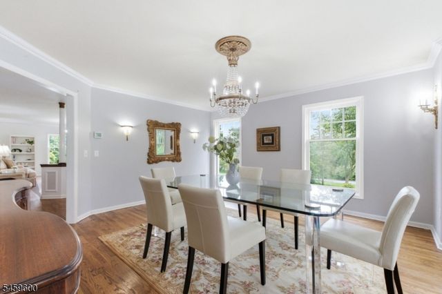 6 Fawn Ridge Rd, Clinton Twp., NJ 08833