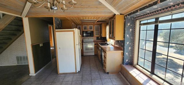 29348 Vine Drive, Campo, CA 91906