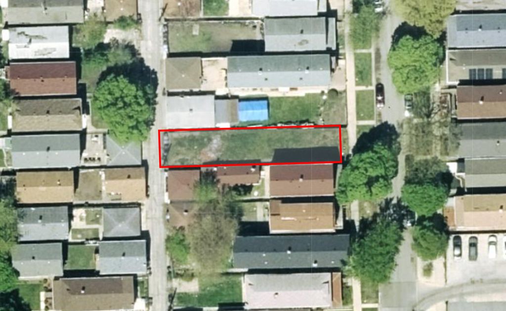 8232 S Houston Avenue, Chicago, IL 60617 — exterior