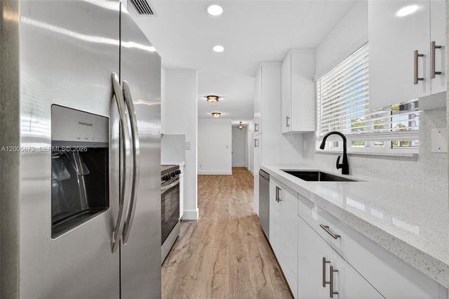 341 NW 15th St, Homestead, FL 33030