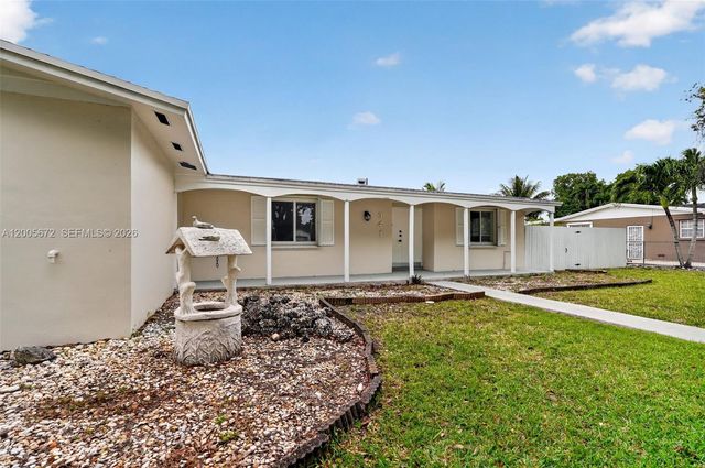 341 NW 15th St, Homestead, FL 33030
