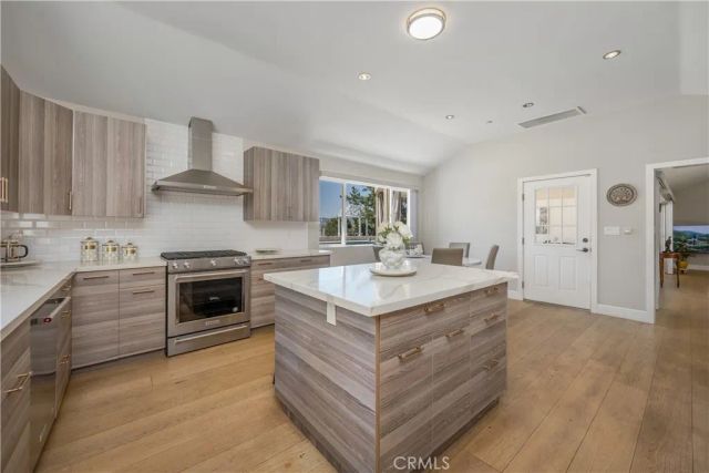 3851 Karen Lynn Drive, Glendale, CA 91206