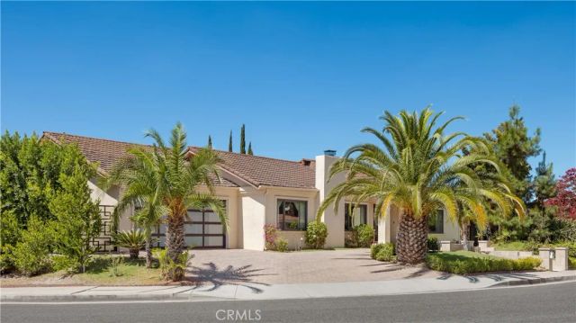 3851 Karen Lynn Drive, Glendale, CA 91206