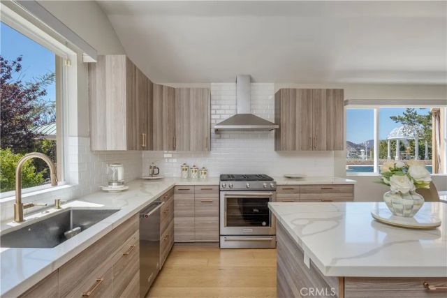 3851 Karen Lynn Drive, Glendale, CA 91206