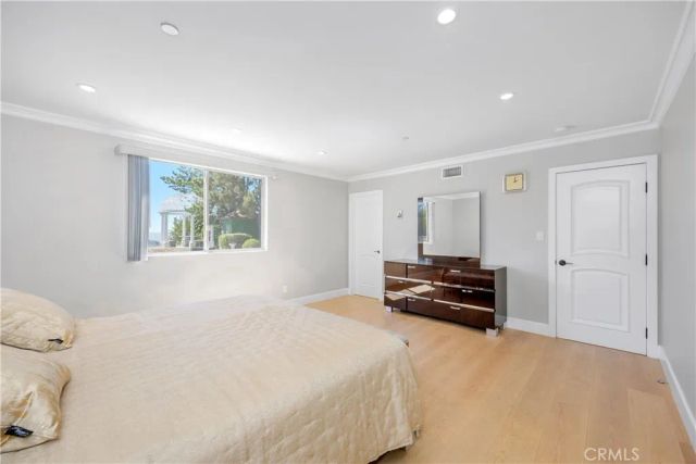 3851 Karen Lynn Drive, Glendale, CA 91206