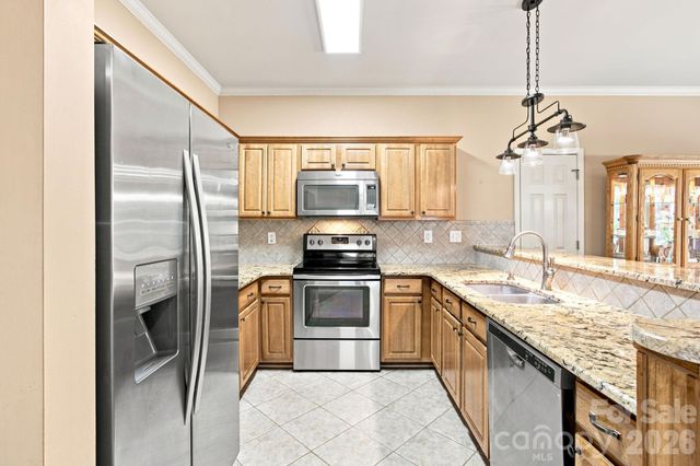 7073 Ridgeway Road, Stanley, NC 28164