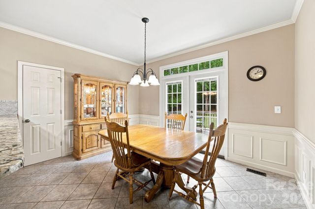 7073 Ridgeway Road, Stanley, NC 28164