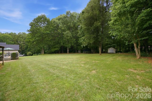 7073 Ridgeway Road, Stanley, NC 28164
