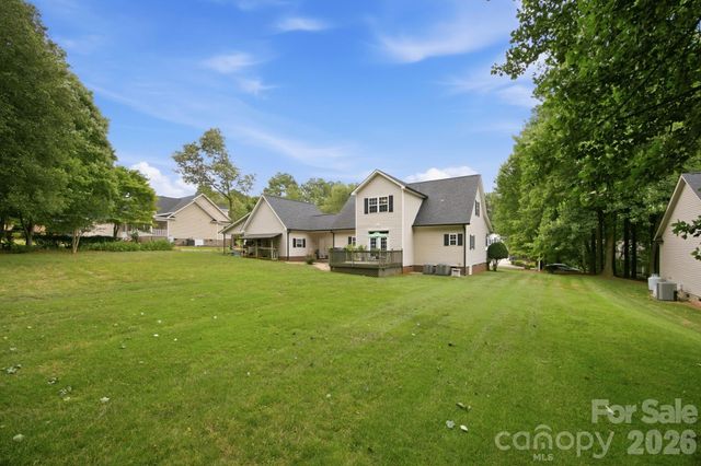 7073 Ridgeway Road, Stanley, NC 28164