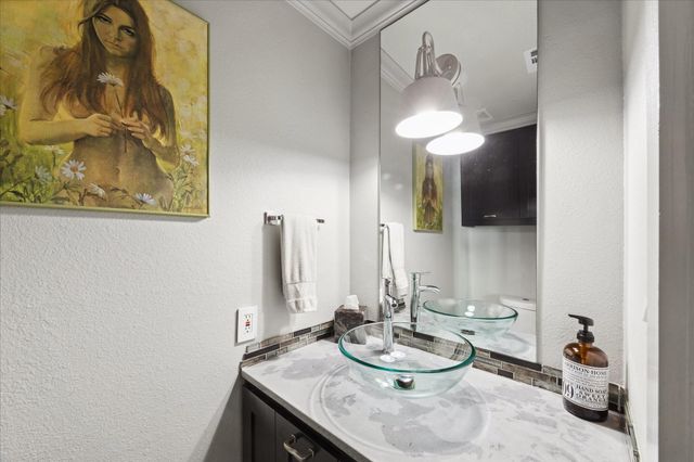 1900 Lakeside Drive, Seabrook, TX 77586