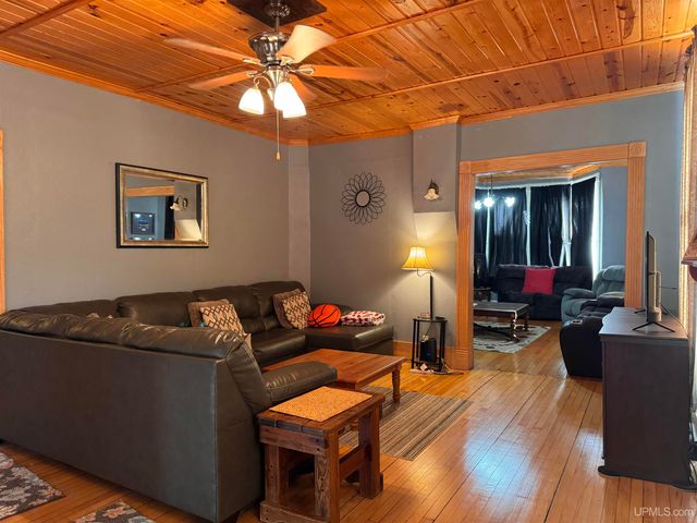 312 E Sellar Street, Bessemer, MI 49911