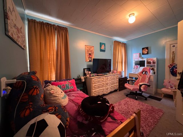 312 E Sellar Street, Bessemer, MI 49911