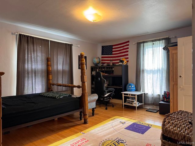 312 E Sellar Street, Bessemer, MI 49911