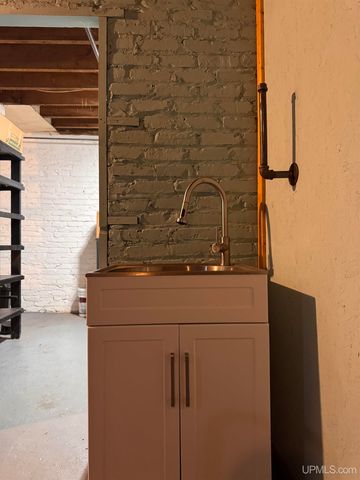 312 E Sellar Street, Bessemer, MI 49911