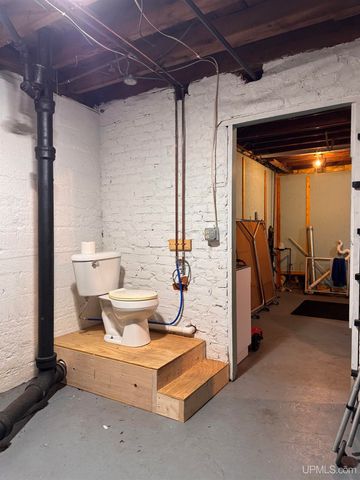 312 E Sellar Street, Bessemer, MI 49911