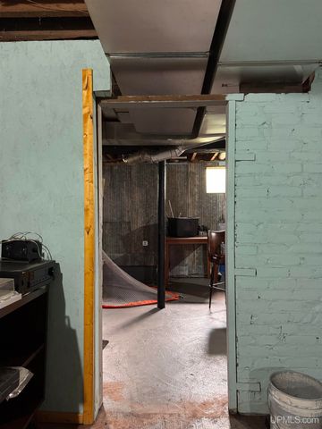 312 E Sellar Street, Bessemer, MI 49911