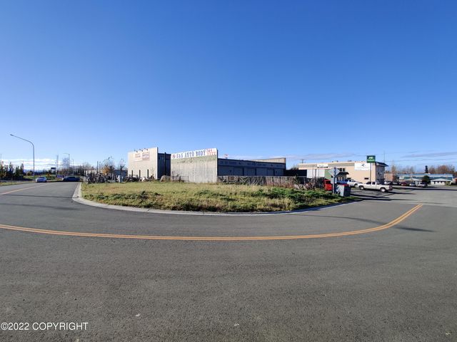 1326 E 74th Avenue, Anchorage, AK 99518