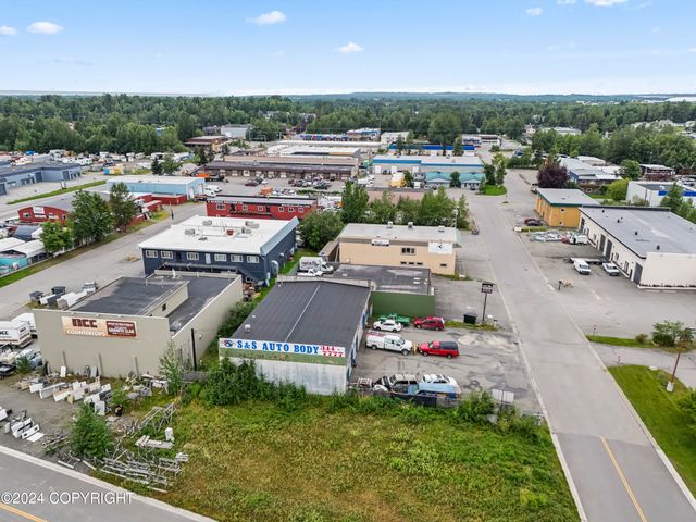 1326 E 74th Avenue, Anchorage, AK 99518