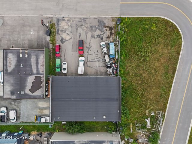 1326 E 74th Avenue, Anchorage, AK 99518