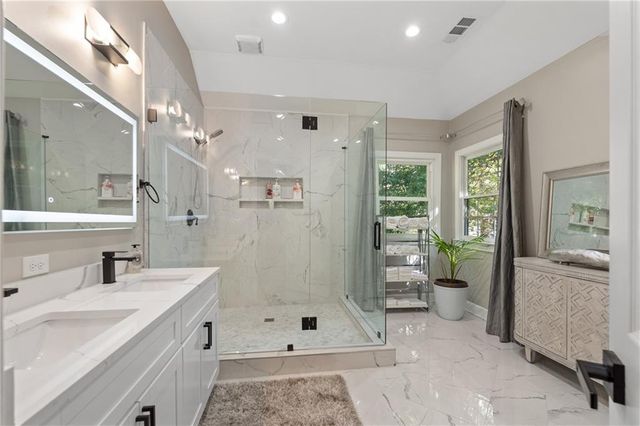 820 Glen Royal Drive, Roswell, GA 30076