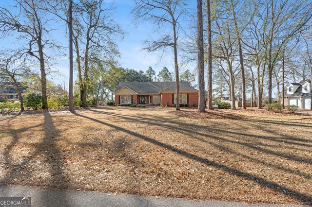 1018 Hunters Pointe Drive, Statesboro, GA 30461
