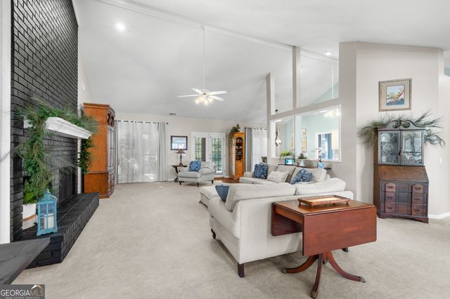 1018 Hunters Pointe Drive, Statesboro, GA 30461