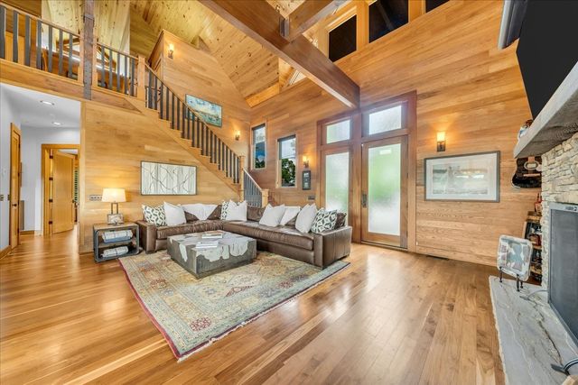 858 Harbor Green Pl, Sparta, TN 38583