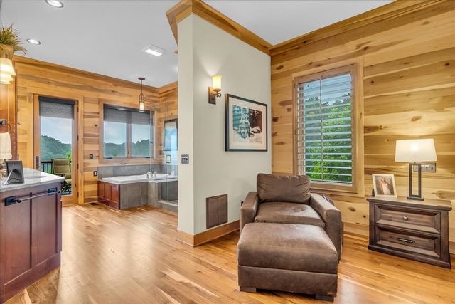 858 Harbor Green Pl, Sparta, TN 38583