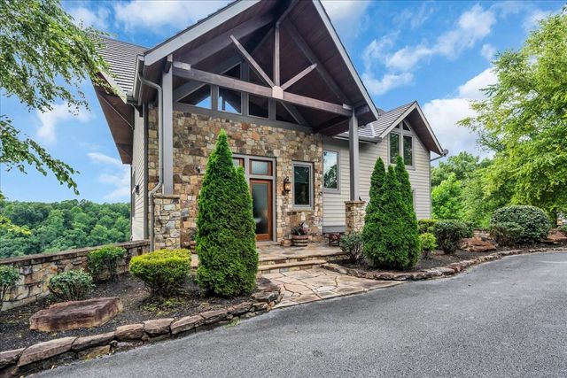 858 Harbor Green Pl, Sparta, TN 38583