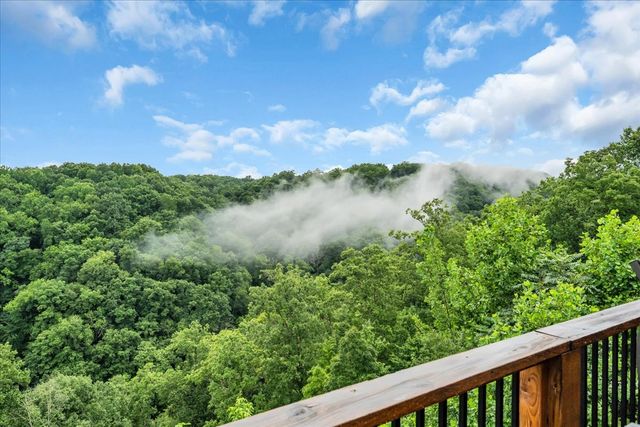 858 Harbor Green Pl, Sparta, TN 38583
