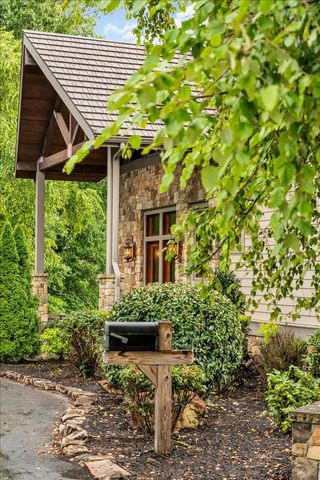 858 Harbor Green Pl, Sparta, TN 38583