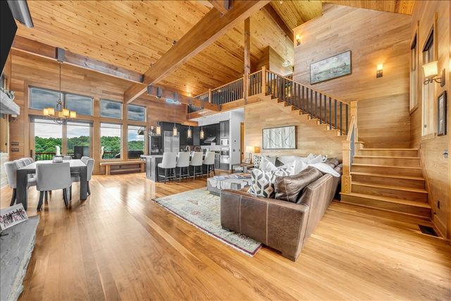 858 Harbor Green Pl, Sparta, TN 38583
